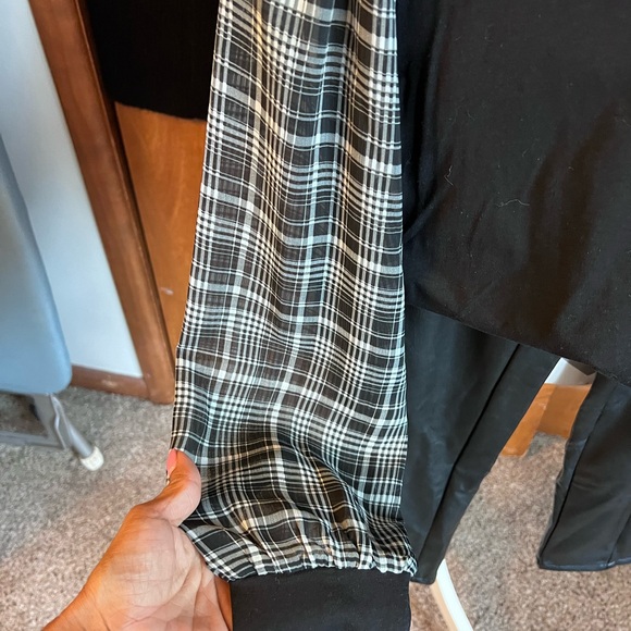 Black Faux Leather Pants - Picture 5 of 8